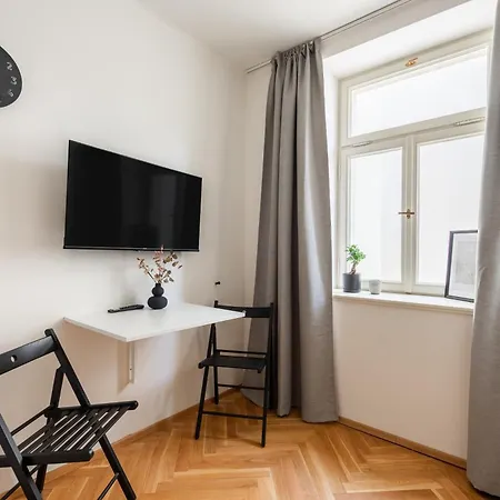 شقة Modern With Paid Parking Steps From Wenceslas Square By Easybnb Premium