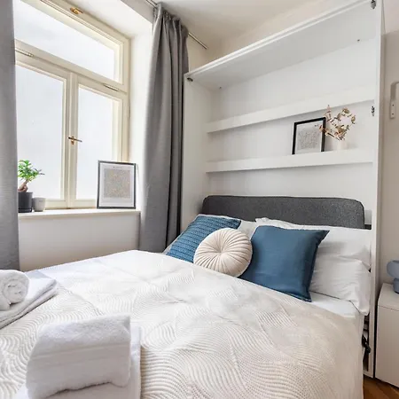 Modern With Paid Parking Steps From Wenceslas Square By Easybnb Premium * براغ